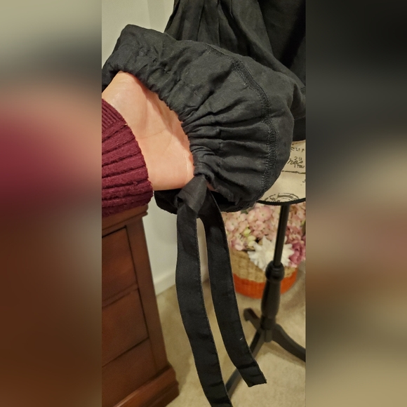 Free People Black Ballon Sleeves,Peasant Top, Size S. - Picture 8 of 10